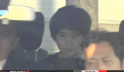 Nữ tiếp viên Vietnam Airlines buôn lậu dưới sự cho phép của cơ phó